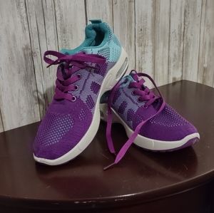 Plum/Turquoise knitted sneaker, running shoe size 8